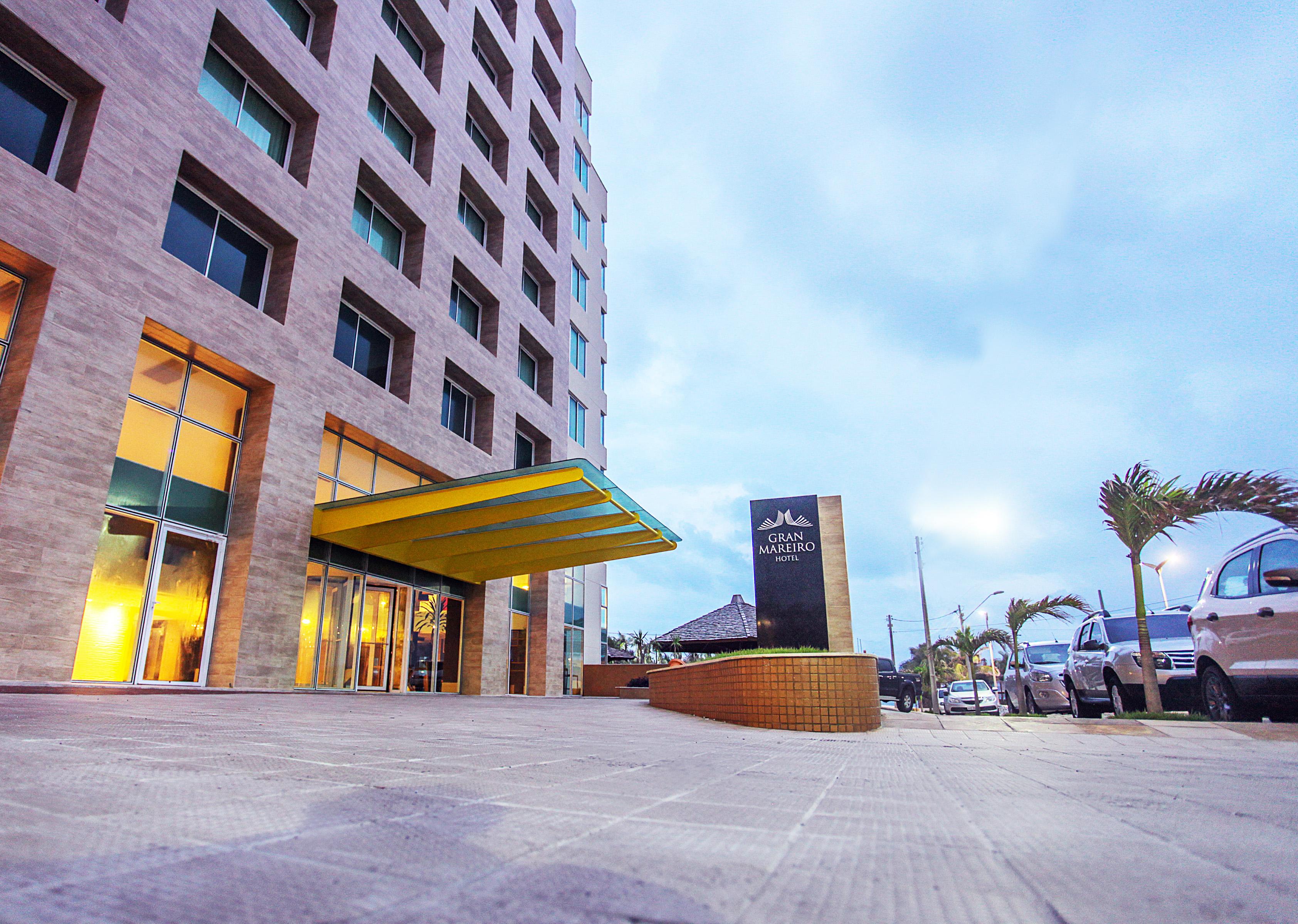 Gran Mareiro Hotel Fortaleza  Exteriör bild The hotel's entrance