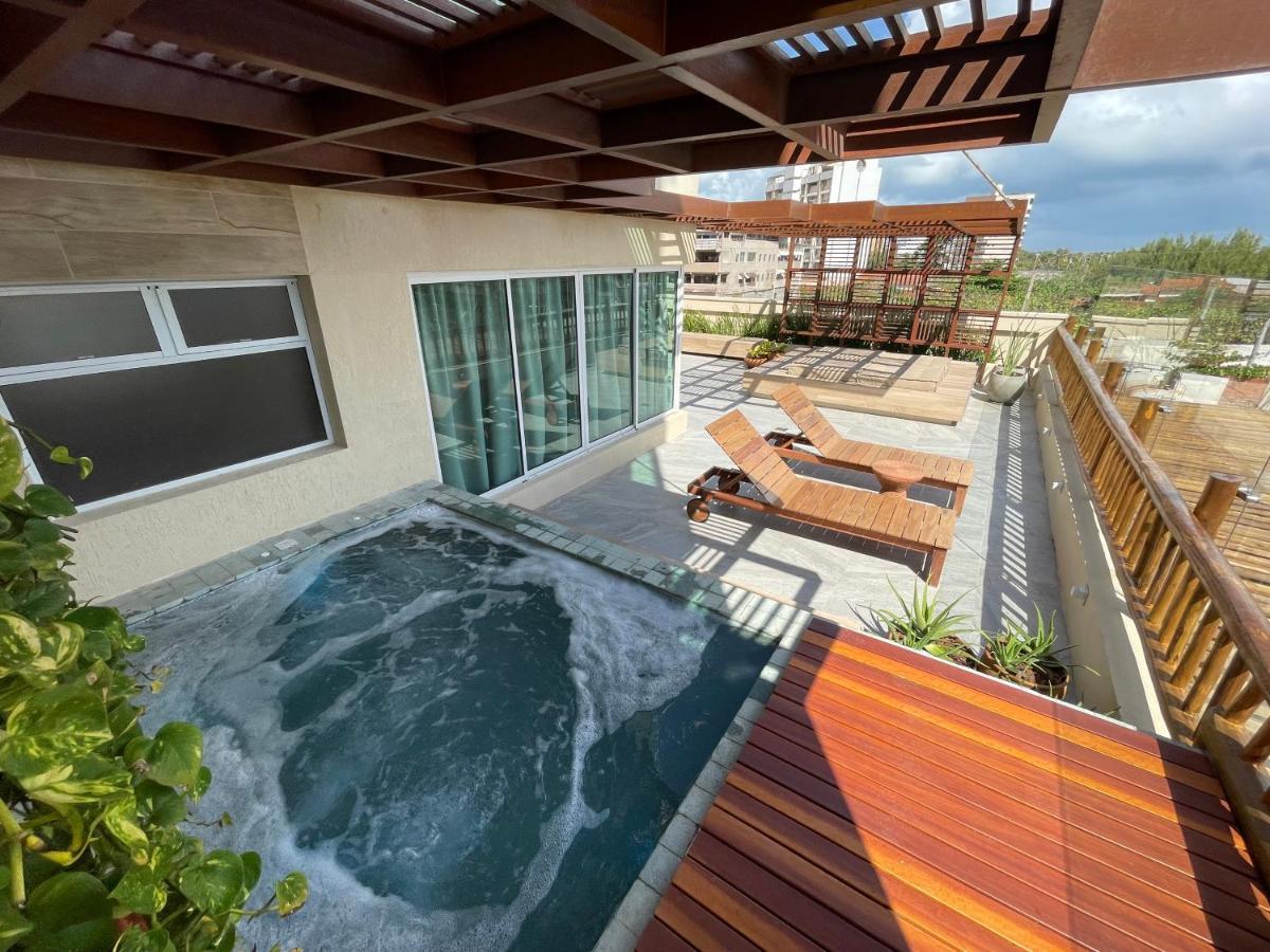 Gran Mareiro Hotel Fortaleza  Exteriör bild Rooftop pool at the Grand at Moon Palace
